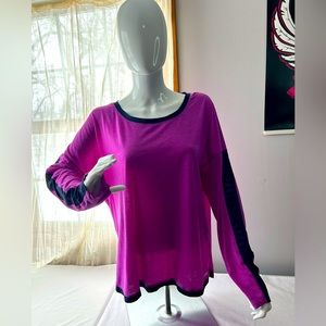 Avia Workout Long Sleeve Vented Tee. Size XXL